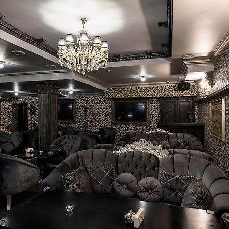 צ'רנוביץ Premium Hotel מראה חיצוני תמונה