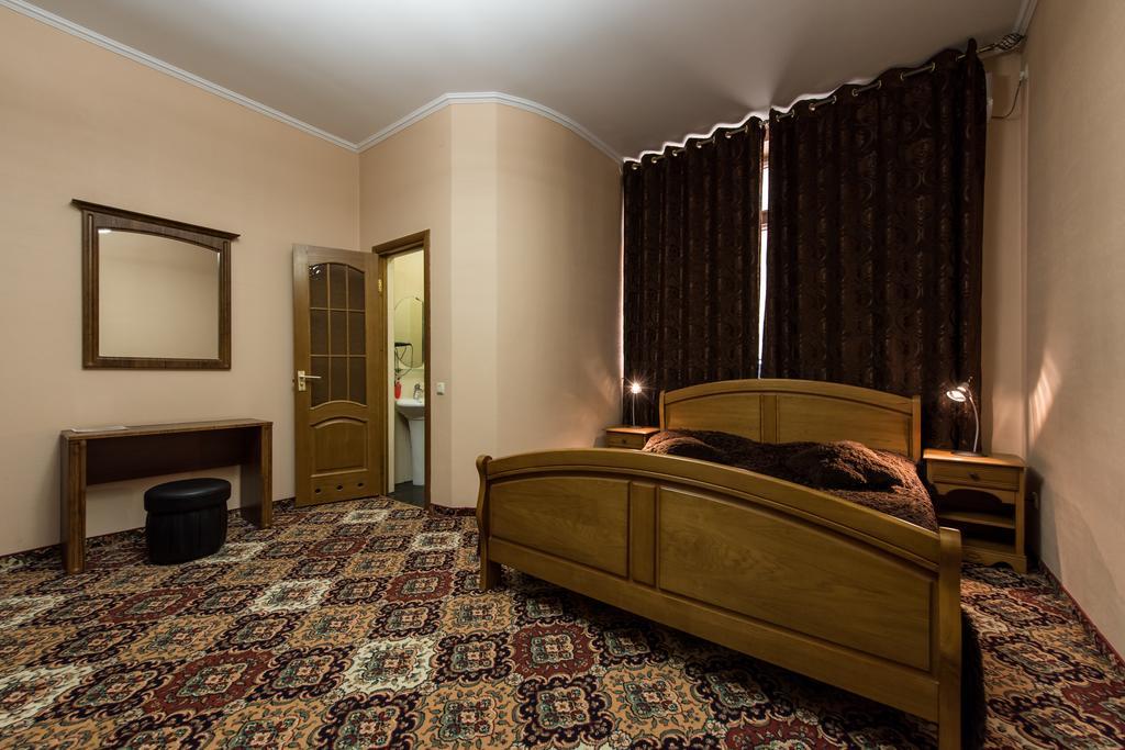 צ'רנוביץ Premium Hotel חדר תמונה