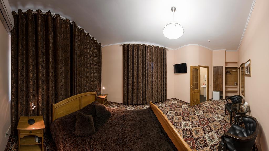 צ'רנוביץ Premium Hotel חדר תמונה